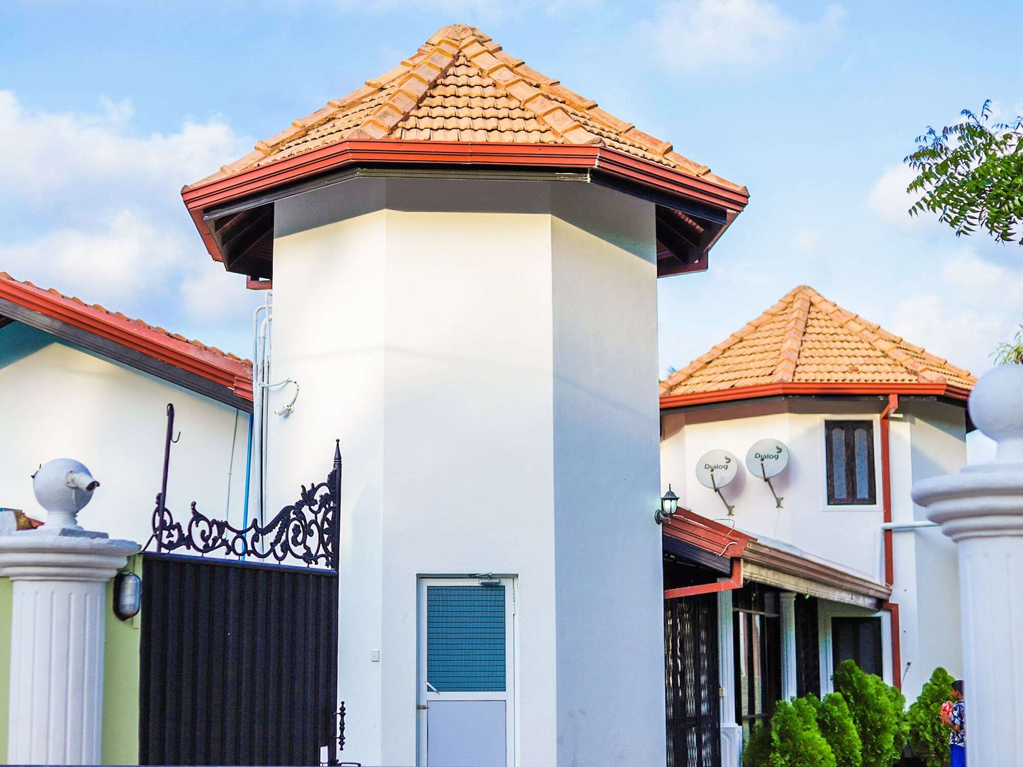 Oyo 270 Pavana Resort Negombo Exterior photo
